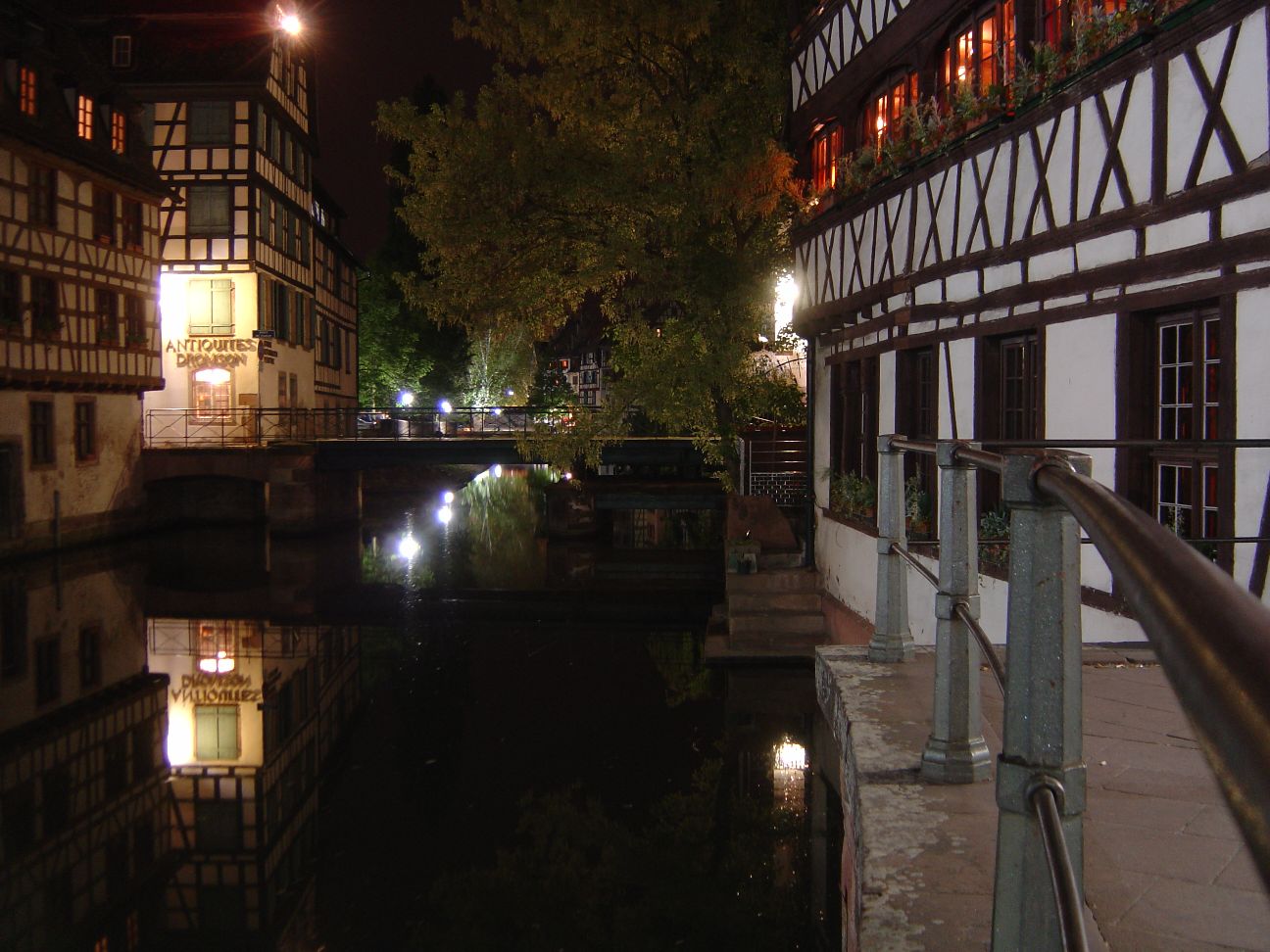 strassburg_bei_nacht.jpg